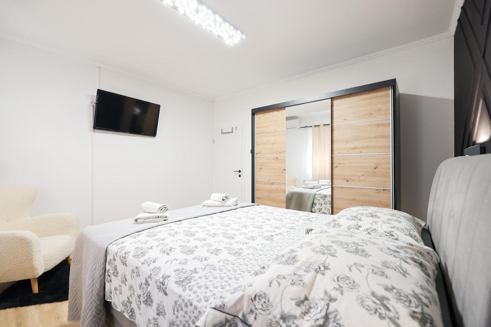 Oscar & Leo Apartments Zadar Exteriör bild